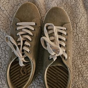 Taos Canvas Sneaker - Star model